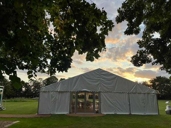 Marquee with aluminium double doors Marquee with aluminium double doors