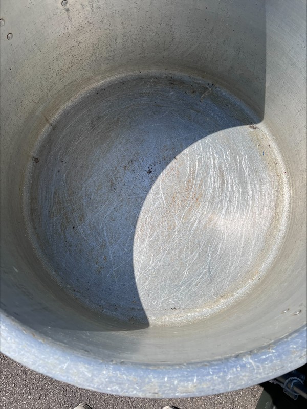 Used 3x Extra Large Cooking Pots