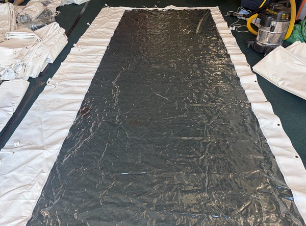 Second Hand 4x Traditional Pole/Sailcloth Walls
