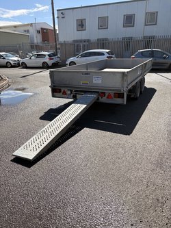 Ifor Williams Trailer LM146G with ramp