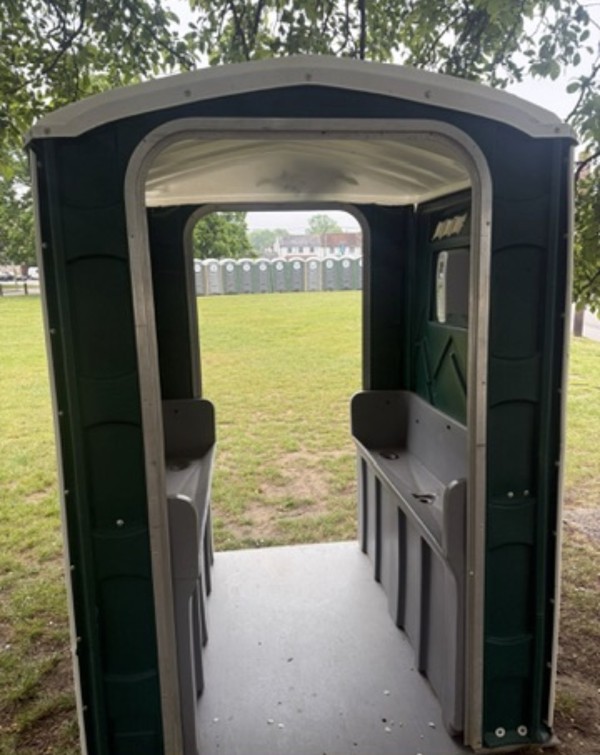Used urinal toilet unit