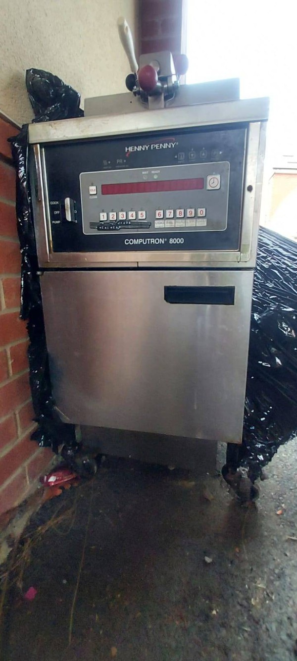 Henny Penny Pressure Fryer For Sale