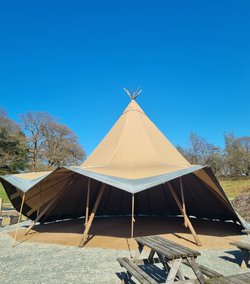 Second Hand Used Furnished 10m Tentipi Stratus 72 For Sale