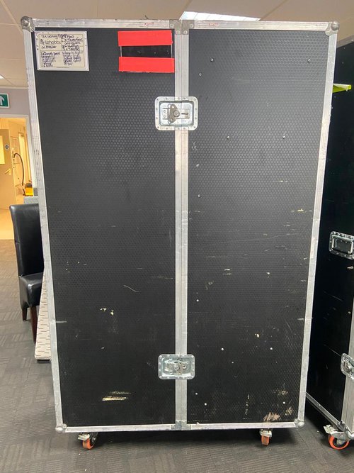 Second Hand Used 5x Wardrobe Wheeled Flight Cases For Sale
