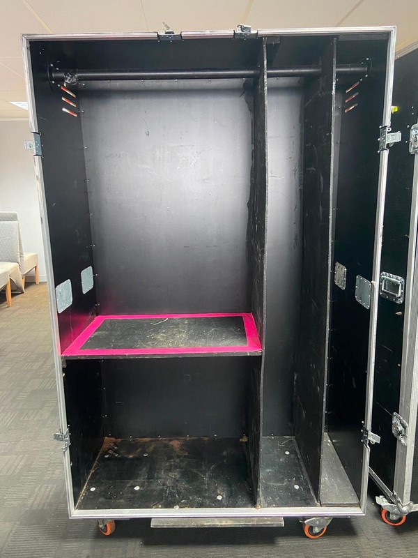 5x Wardrobe Wheeled Flight Cases 5x Wardrobe Wheeled Flight Cases