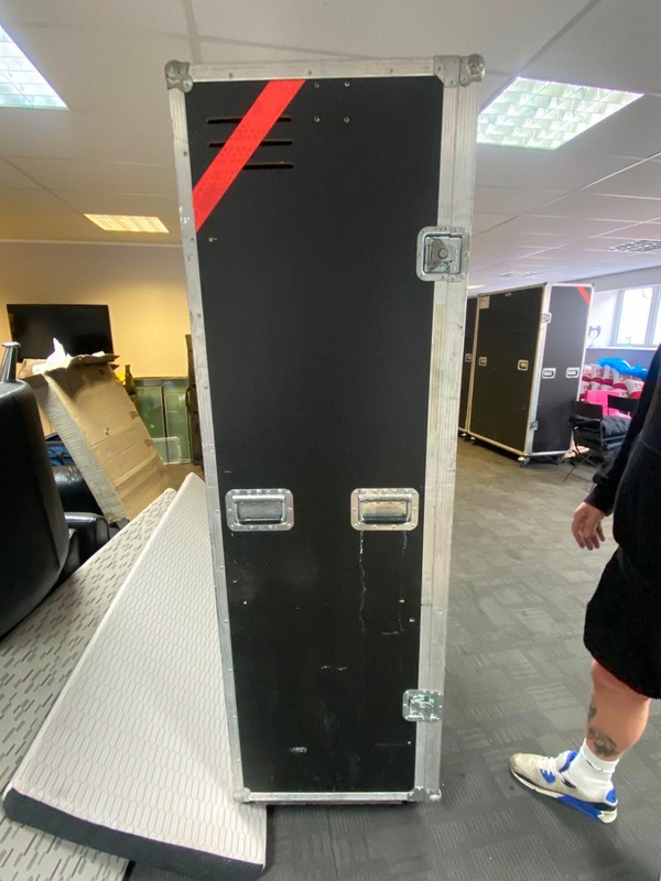 Second Hand 5x Wardrobe Wheeled Flight Cases For Sale Second Hand 5x Wardrobe Wheeled Flight Cases For Sale