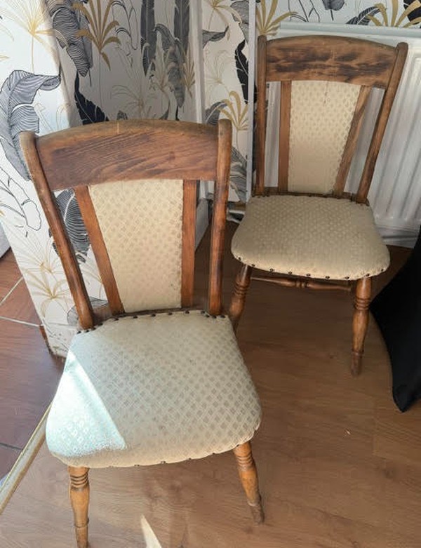 Second Hand 40x Wooden Chairs Second Hand 40x Wooden Chairs