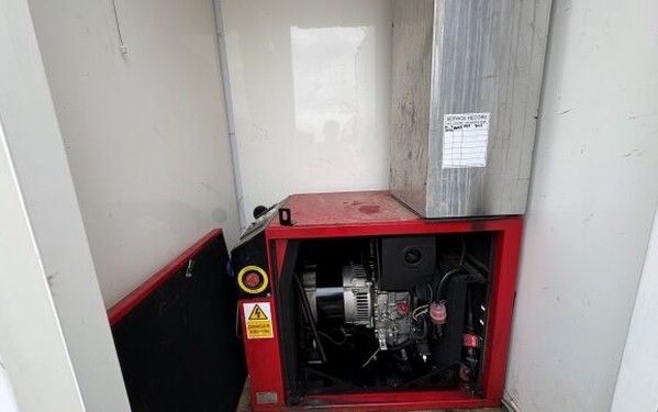Second Hand Used 22' Boss Welfare Unit Second Hand Used 22' Boss Welfare Unit