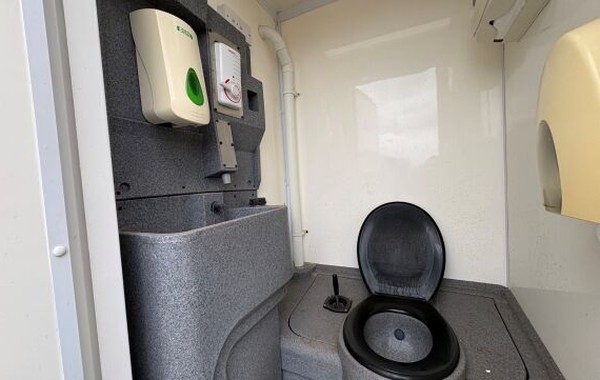Used 22' Boss Welfare Unit Used 22' Boss Welfare Unit