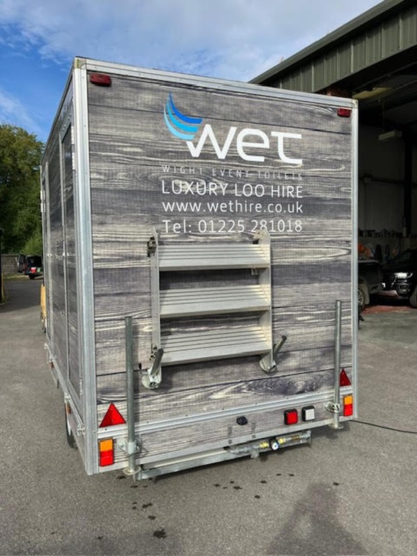 selling 1+1 Luxury Toilet Trailer