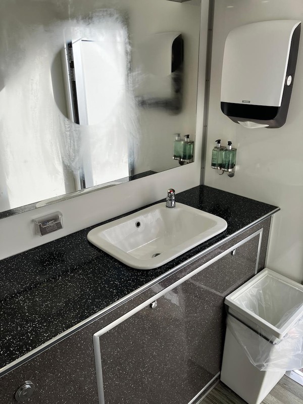used 1+1 Toilet Trailer