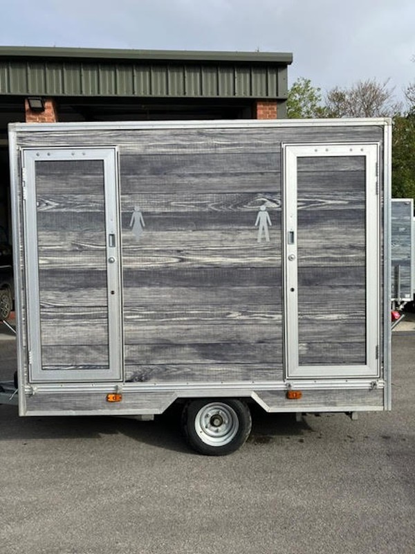 Used 1+1 Luxury Toilet Trailer