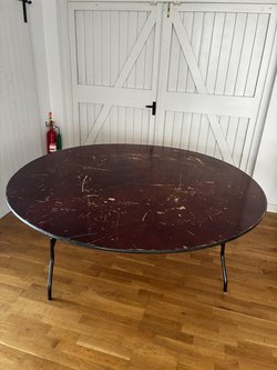 Folding Round Event Tables