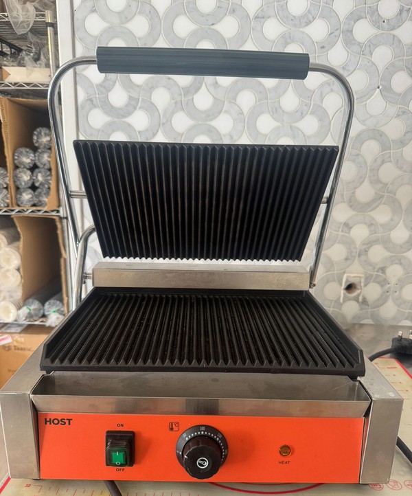 Host HOST0551RR contact grill
