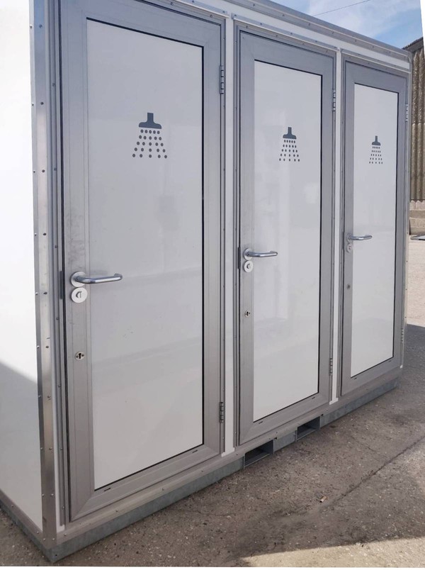 Three bay shower pod for sale