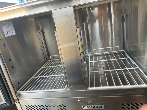 Pizza van with two door bench fridge