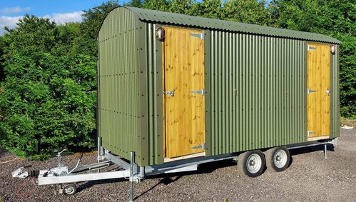 Toilet trailer 2 plus 1 Shepherds Hut for sale