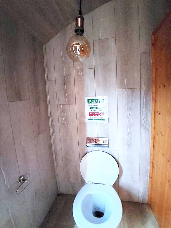 2 plus 1 Shepherds Hut toilet cubicle