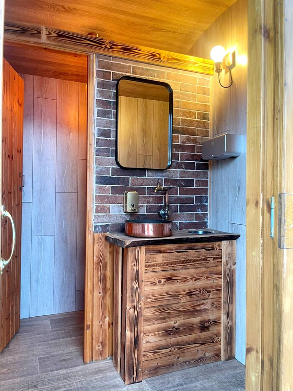 Shepherds Hut toilet trailer vanity unit
