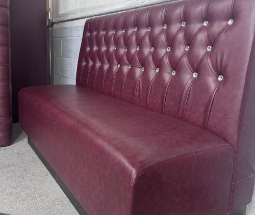 Job Lot 6 Benches / Banquettes
