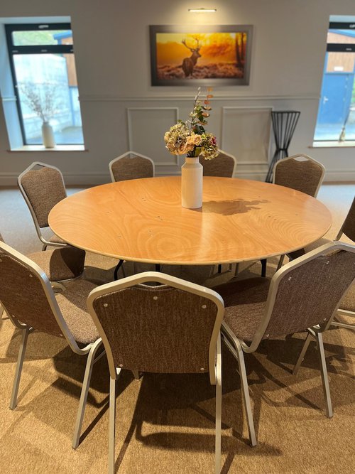 20x Brand New 5ft 6 Round Tables