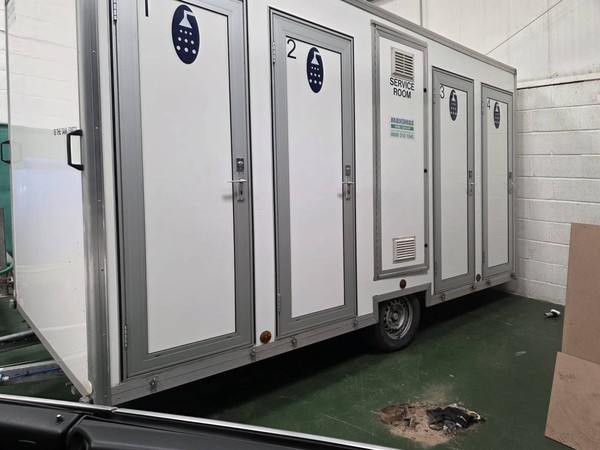Second hand shower trailer for sale
