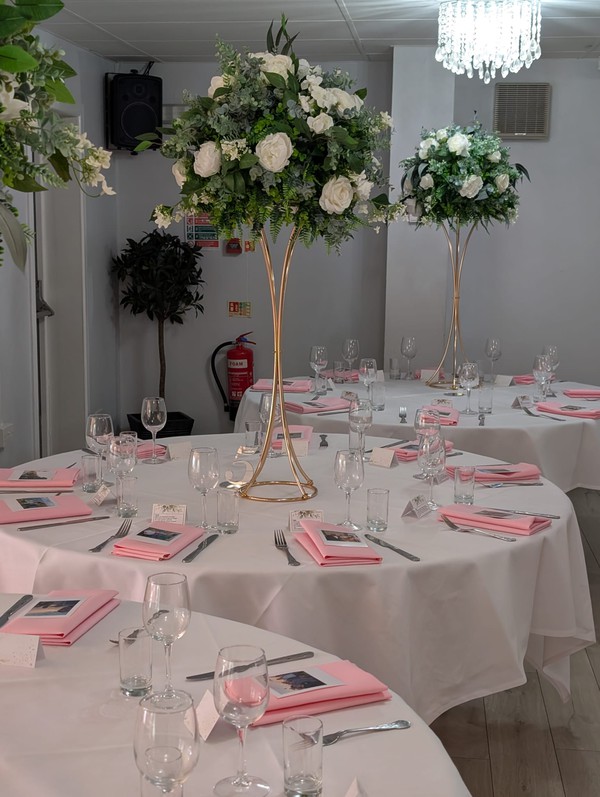 Tall table centerpieces Tall table centerpieces