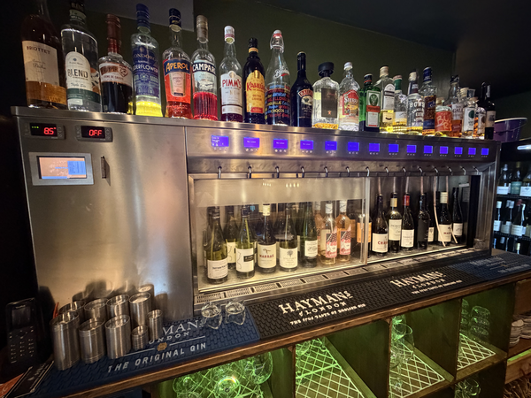 Used 2x Wine Serving Dispensers