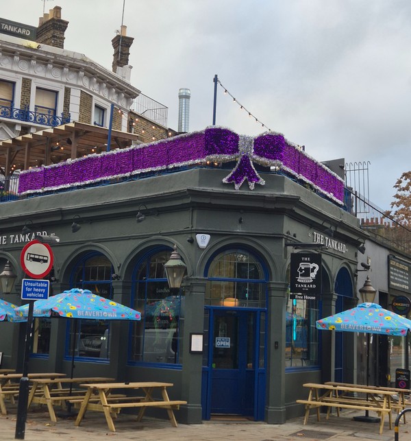 2x Large Building Christmas Bows For Sale 2x Large Building Christmas Bows For Sale