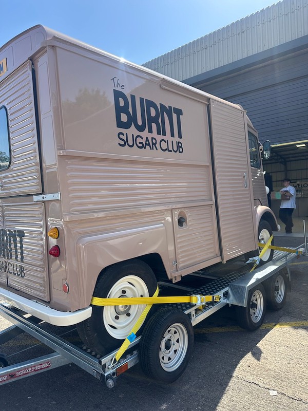 Run your own STREET FOOD BUSINESS Run your own STREET FOOD BUSINESS