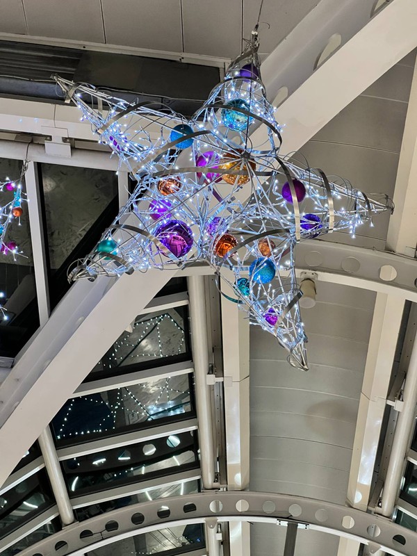 Shopping centre decorations stars Shopping centre decorations stars