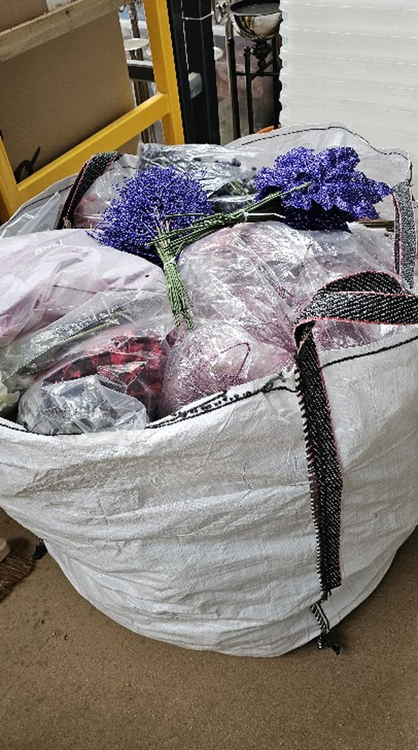 Used Artificial Flower Decorations
