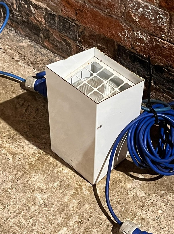 Used 19x Marquee Uplighters For Sale Used 19x Marquee Uplighters For Sale