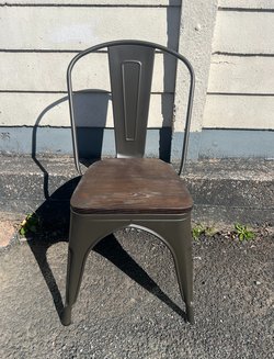 100x Metal Cafe Chairs For Sale