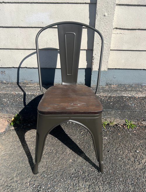 100x Metal Cafe Chairs For Sale