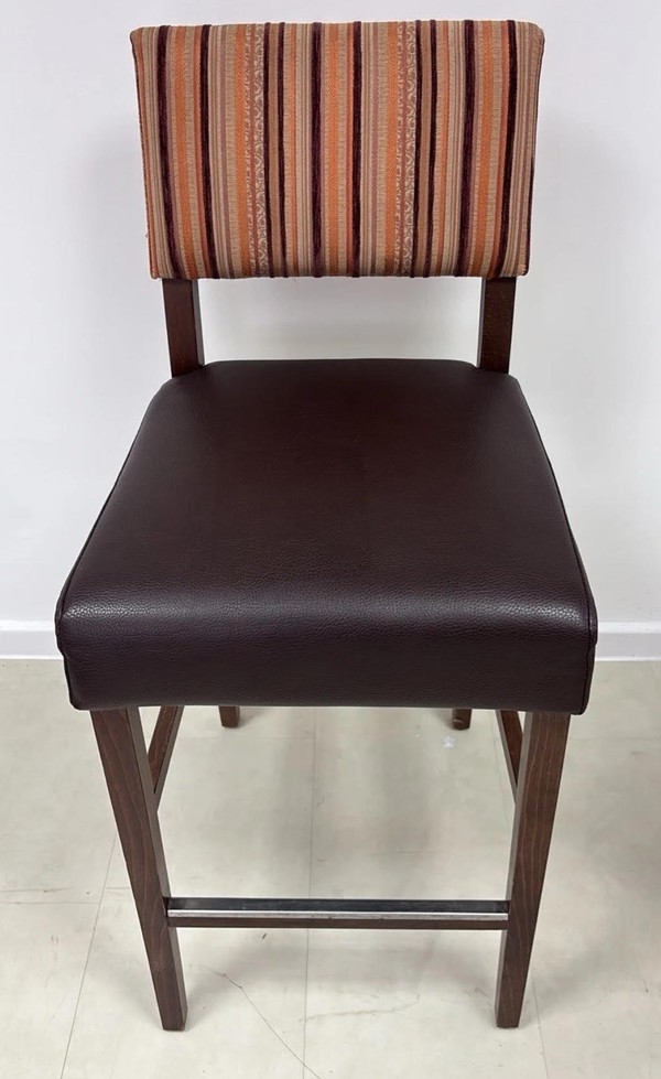 Second Hand 9x High Bar Stools Second Hand 9x High Bar Stools