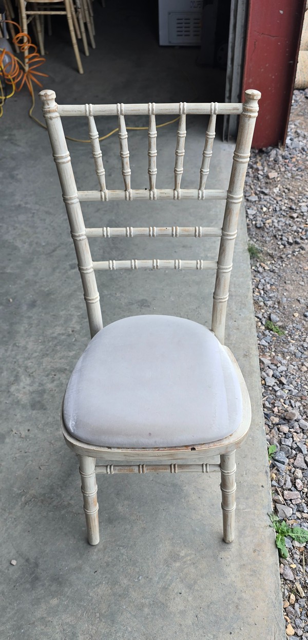 500x Limewash Chiavari Chairs For Sale