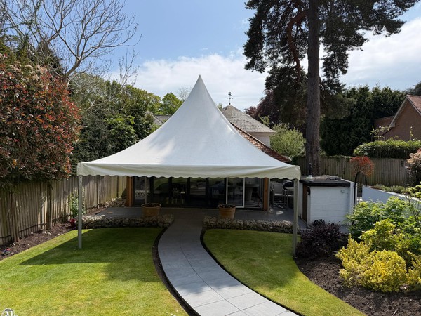 6m x 6m Pagodas by Hoecker / Roder