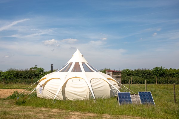 2x Lotus Belle Bell Tents 2x Lotus Belle Bell Tents