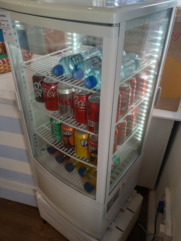 Used Polar Drinks Fridge