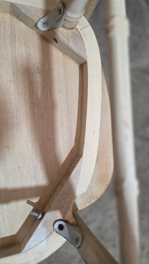 Natural Chiavari for sale Natural Chiavari for sale