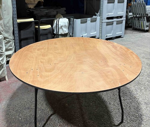183cm Round Tables