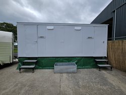 Second Hand Used 3 + 2 Toilet Trailer For Sale