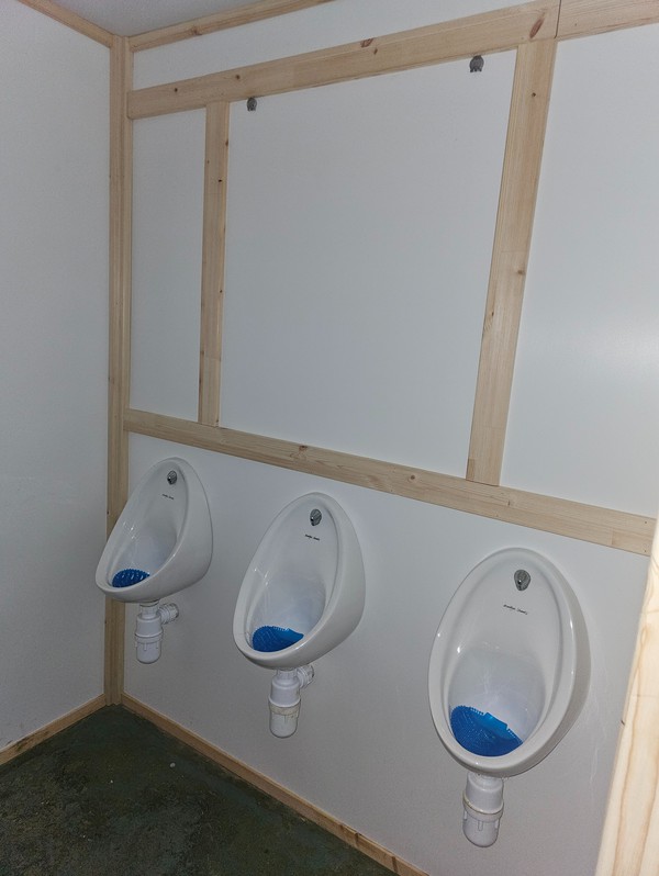 3 + 2 Toilet Trailer For Sale
