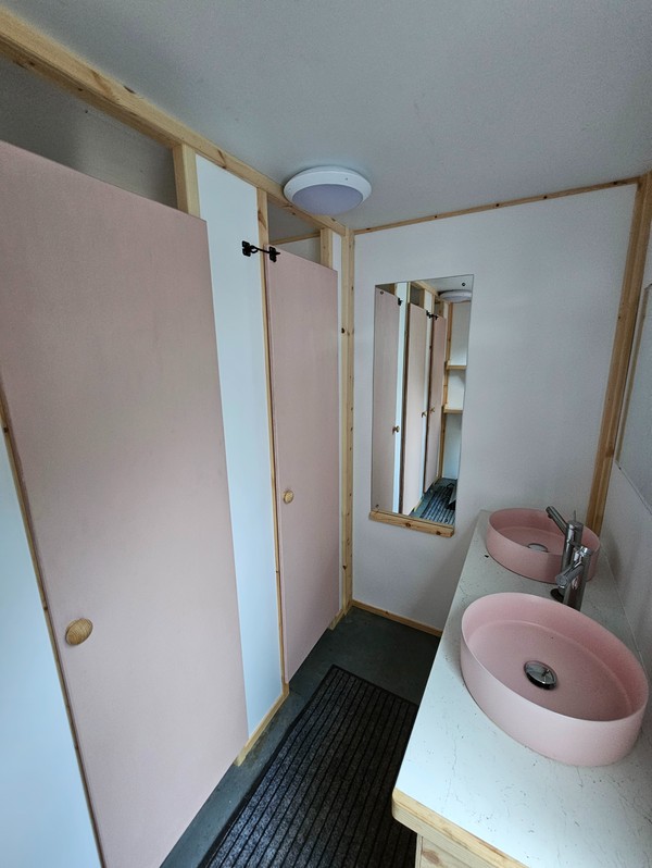Used 3 + 2 Toilet Trailer