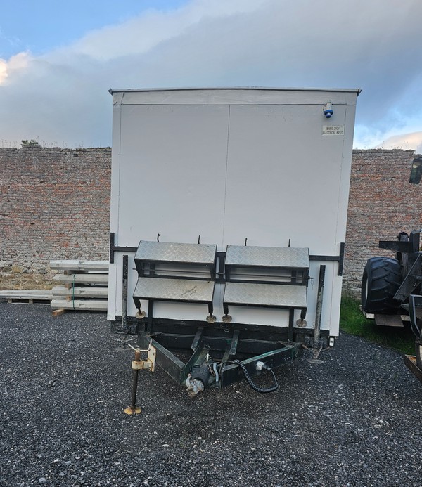 Used 3 + 2 Toilet Trailer For Sale