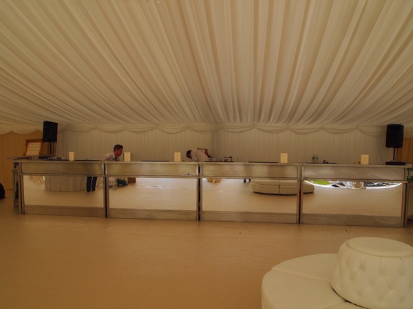 8m Mirror Bar