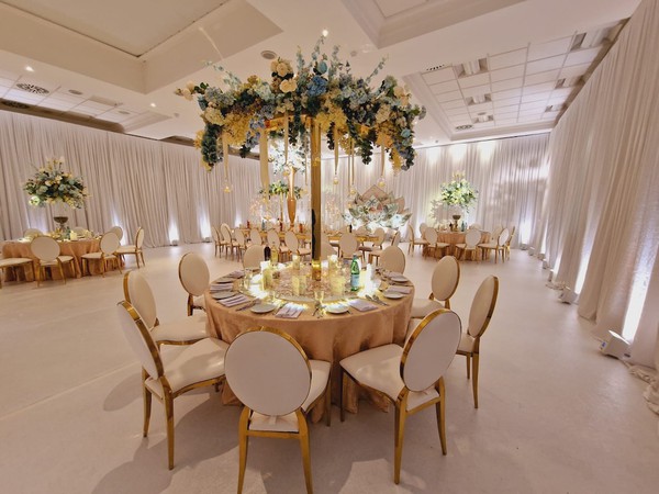 Dior Banqueting Chairs White and Gold