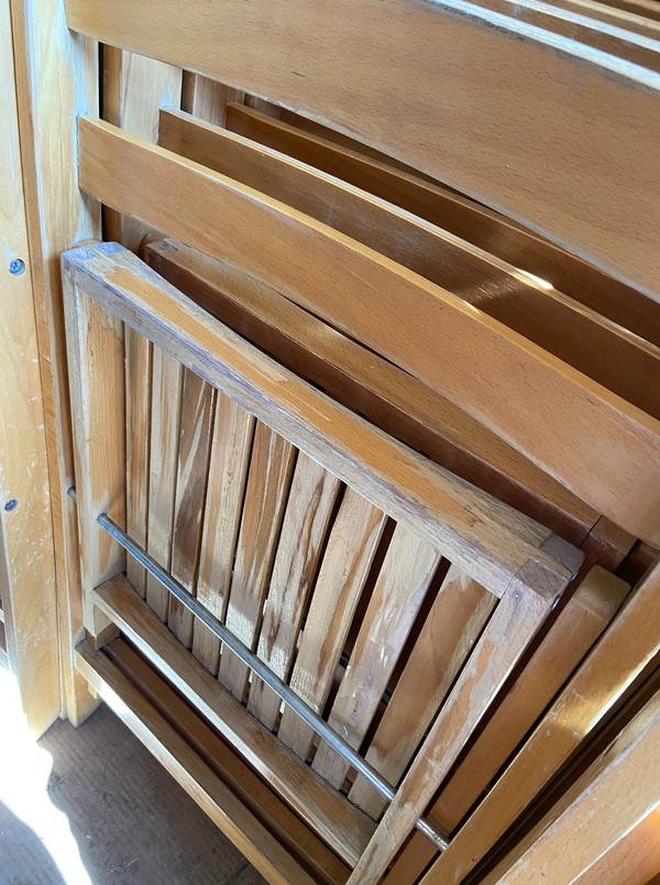 Used 150x Folding Wooden Chairs Used 150x Folding Wooden Chairs