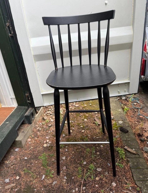20x Wooden Bar Stools For Sale 20x Wooden Bar Stools For Sale